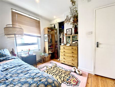 1 Bedroom - Photo 4