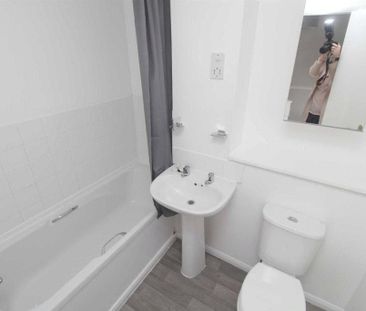 2 bedroom terraced house to rent - Photo 5