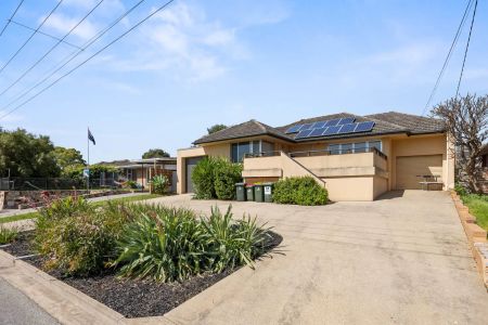 14 James Street, Darlington SA 5047 - Photo 4