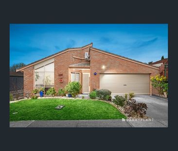 Neat and Complete - Walk to Westfield and Train - Photo 6