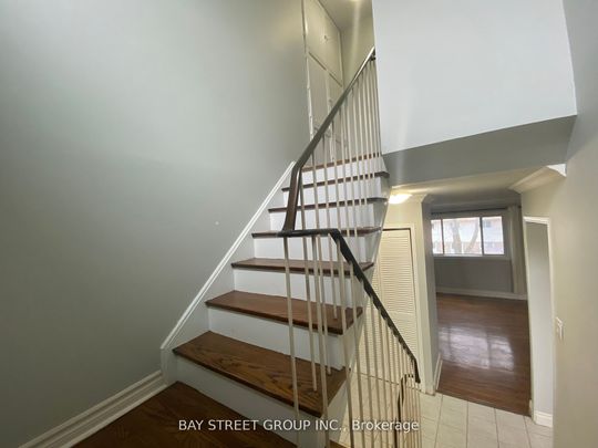 For Lease - 100 Oakdale Drive, Oakville, Ontario - Photo 1