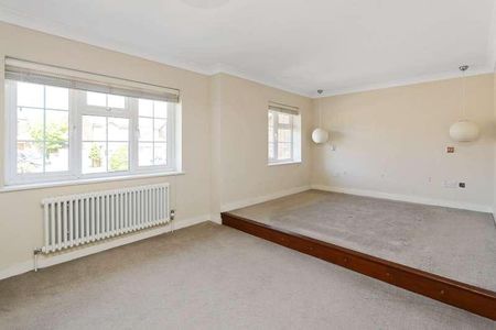 Stewart Close, Chislehurst, Kent, BR7 - Photo 3