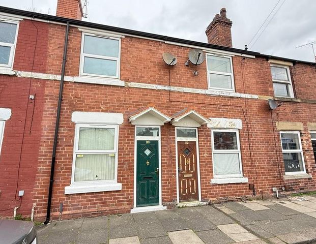 2 bedroom terraced house to rent - Photo 1