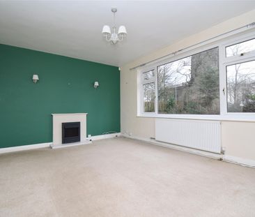 St Pauls Drive, Wakefield - Photo 3