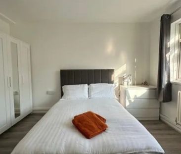 Room in a Shared House, London, E2 - Photo 6