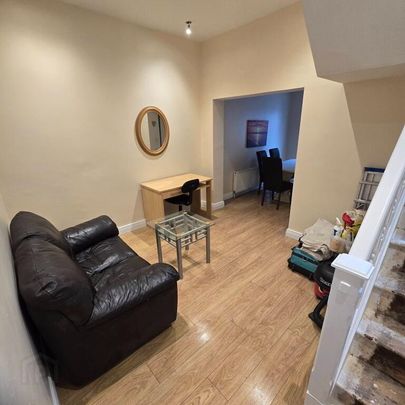 14 Donegall Avenue, Belfast, BT12 6LX - Photo 1