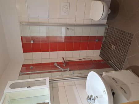 Seniorengerechte 2 Raum- Wohnung mit Aufzug in Bitterfelder Innenstadt - Foto 4