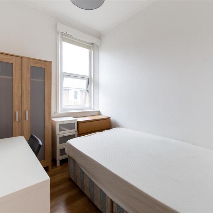 5 bedroom maisonette to rent - Photo 1