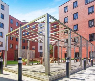 2 bedroom flat to rent - Photo 3