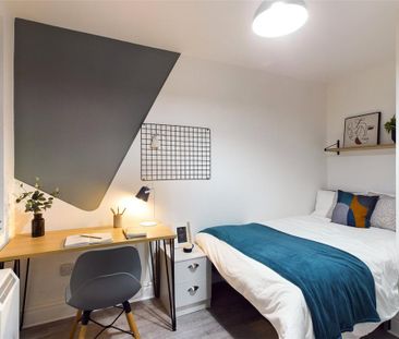 1 bedroom in a house share to rent - Photo 3