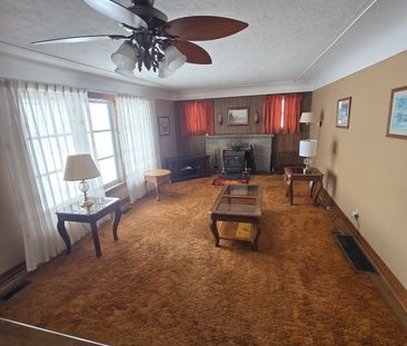 For Lease - 3050 Dingman Drive, London South, Ontario - Photo 2