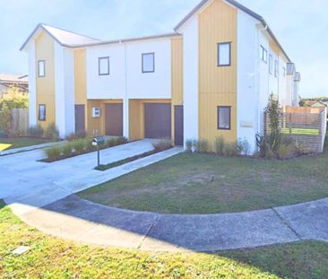 Furnished 2-Bedroom Apartment with Power and Internet Included! - Photo 2