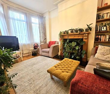 3 bedroom terraced house to rent - Photo 3