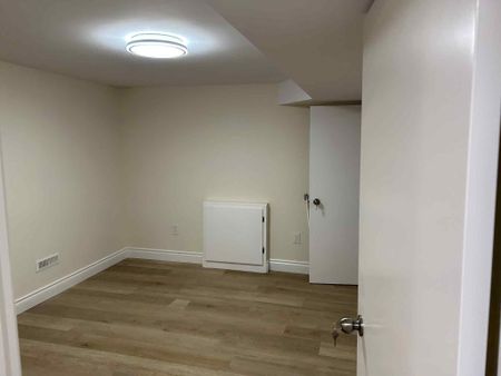 For Lease - 1099 Prince George Road Unit# Basement, London North, Ontario - Photo 4