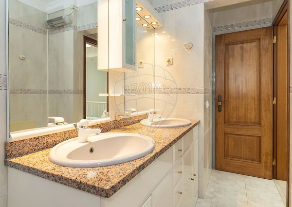 Moradia T4 em Setúbal