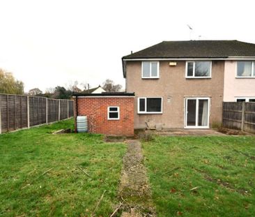 3 bedroom semi-detached house to rent - Photo 2