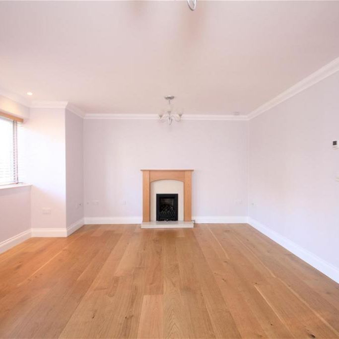 4 bedroom detached house to rent - Photo 1