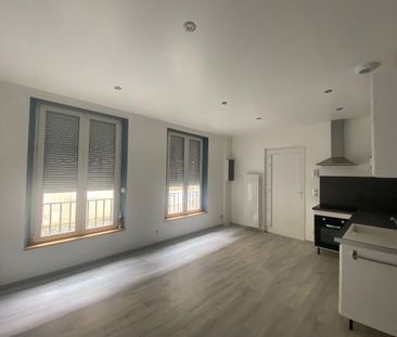 Location Appartement 1 pièce 27m² - Photo 2