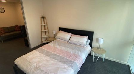 Central City Apartment - Furnished - Photo 3