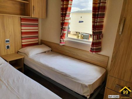 2 bedroom park home to rent - Photo 3