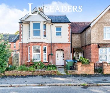 3 bedroom flat to rent - Photo 1