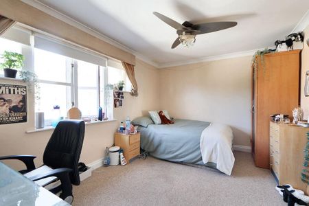 6 bedroom terraced house to rent - Photo 5