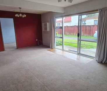 Two-bedroom unit available for rent in a prime location - Photo 1