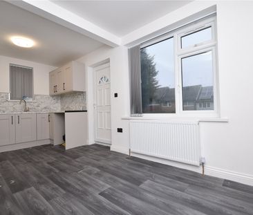 182, Town Street, Middleton, Leeds, West Yorkshire, LS10 3TH - Photo 3