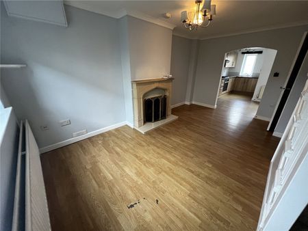 Church Grove, Barnstaple, Devon, EX32 - Photo 5