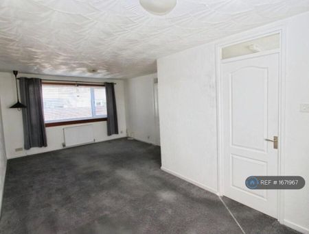 3 bedroom end of terrace house to rent - Photo 2