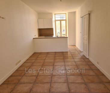 Location Appartement 2 pièces 32m² BANDOL 83150 - Photo 2