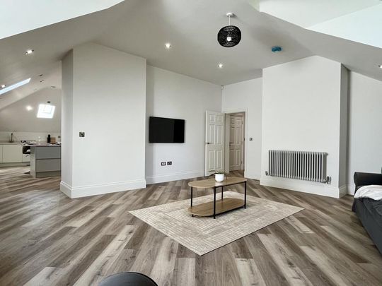 3 bedroom apartment to rent - Photo 1