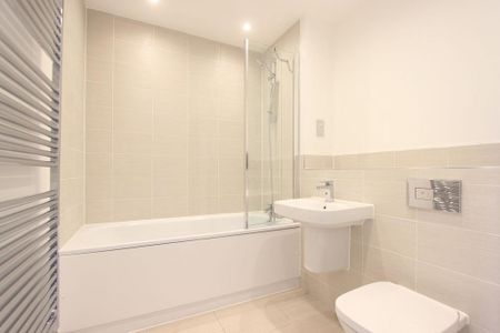 2 bedroom flat to rent - Photo 4