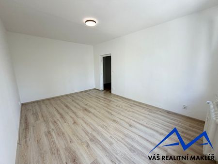 Pronájem bytu 2+1 54 m², Kosmonautů, Karviná Ráj - Photo 4