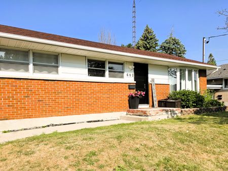 For Lease - 602 Finucane Street, Oshawa, Ontario - Photo 3