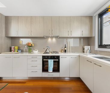 Thinking of selling? Contact our agent - Photo 6