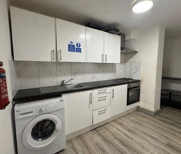 Muirkirk Road, London SE6 - Photo 2