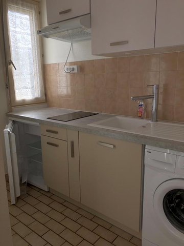 Location Appartement 1 pièce 33m² SAUMUR 49400 - Photo 2