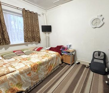 Walton Road, Woking, Surrey, GU21 - Photo 6