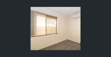 19 CHIDZEY DR, SEVILLE GROVE 3 BED HOUSE MIN 3MONTH LEASE - Photo 4