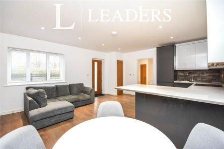 2 bedroom bungalow to rent - Photo 3