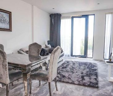 King Edwards Square, The Sutton, B73 - Photo 3