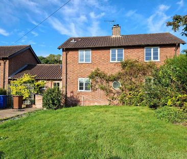 3 bedroom detached house to rent - Photo 2