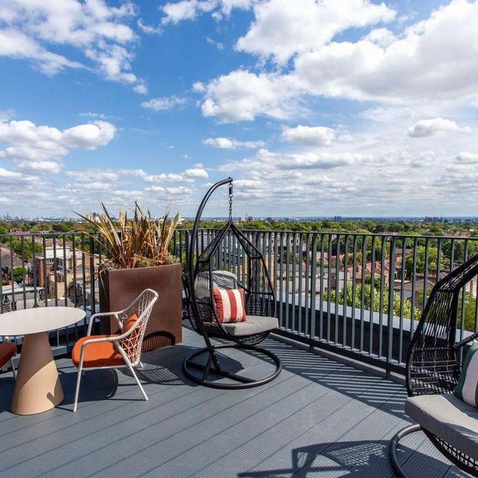 Studio to rent - Photo 1