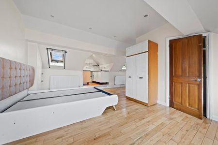 Studio to rent - Photo 2