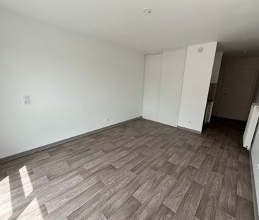 Location Appartement 1 pièce 22m² FRANQUEVILLE ST PIERRE 76520 - Photo 3