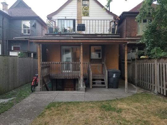 For Lease - 2143 Gerrard Street Unit# Main Fl, Toronto, Ontario - Photo 1