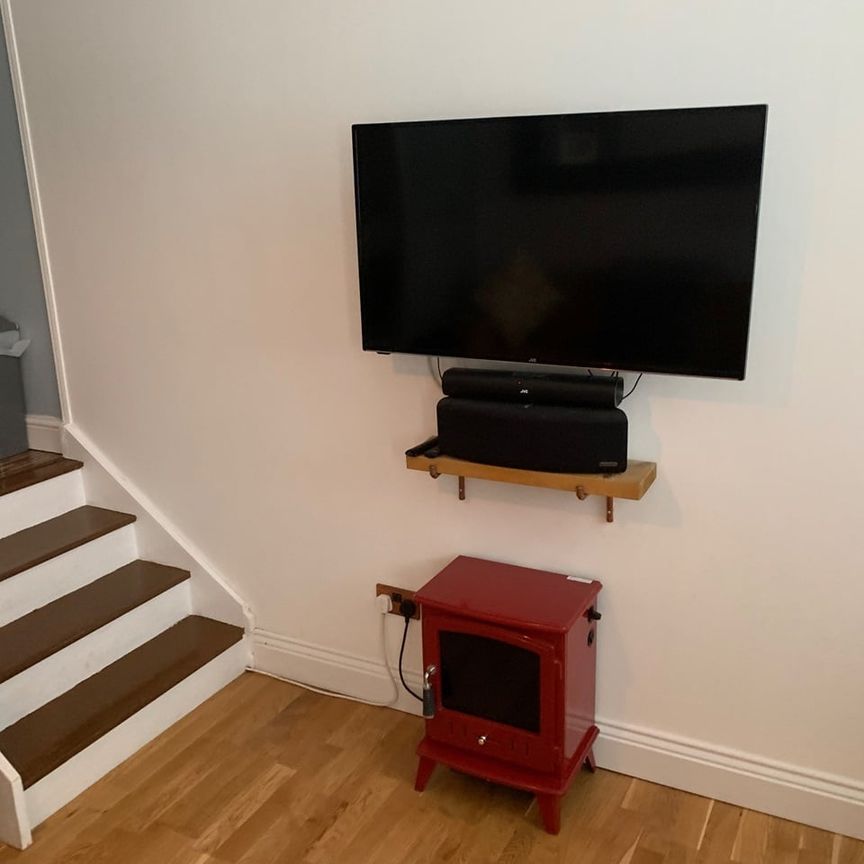 1 Bed Flat, South Park, EH6 - Photo 1