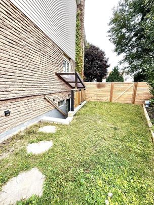 For Lease - 16 Eastman Crescent, Newmarket, Ontario - Photo 1