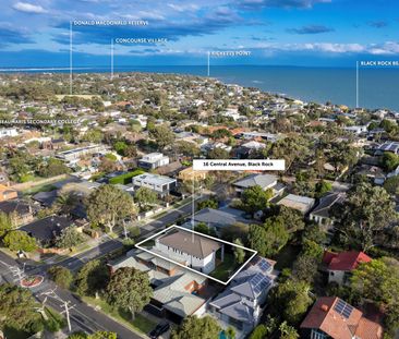 TIMELESS SOPHISTICATION AND UNRIVALLED BEACHSIDE LIVEABILITY - Photo 5